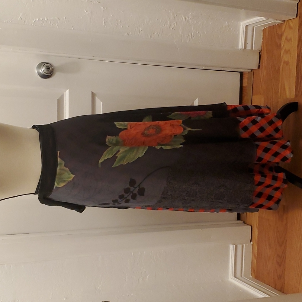Beautiful wrap skirt - reversible